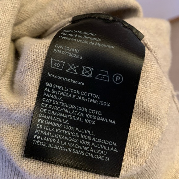 NWOT H&M Men’s beige turtleneck - Picture 4 of 4